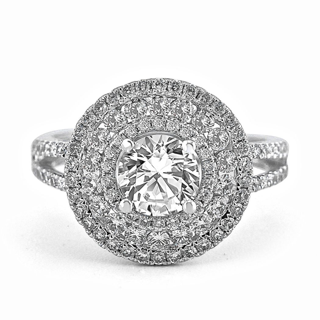 Shopping for Round Cut Diamond Engagement Ring